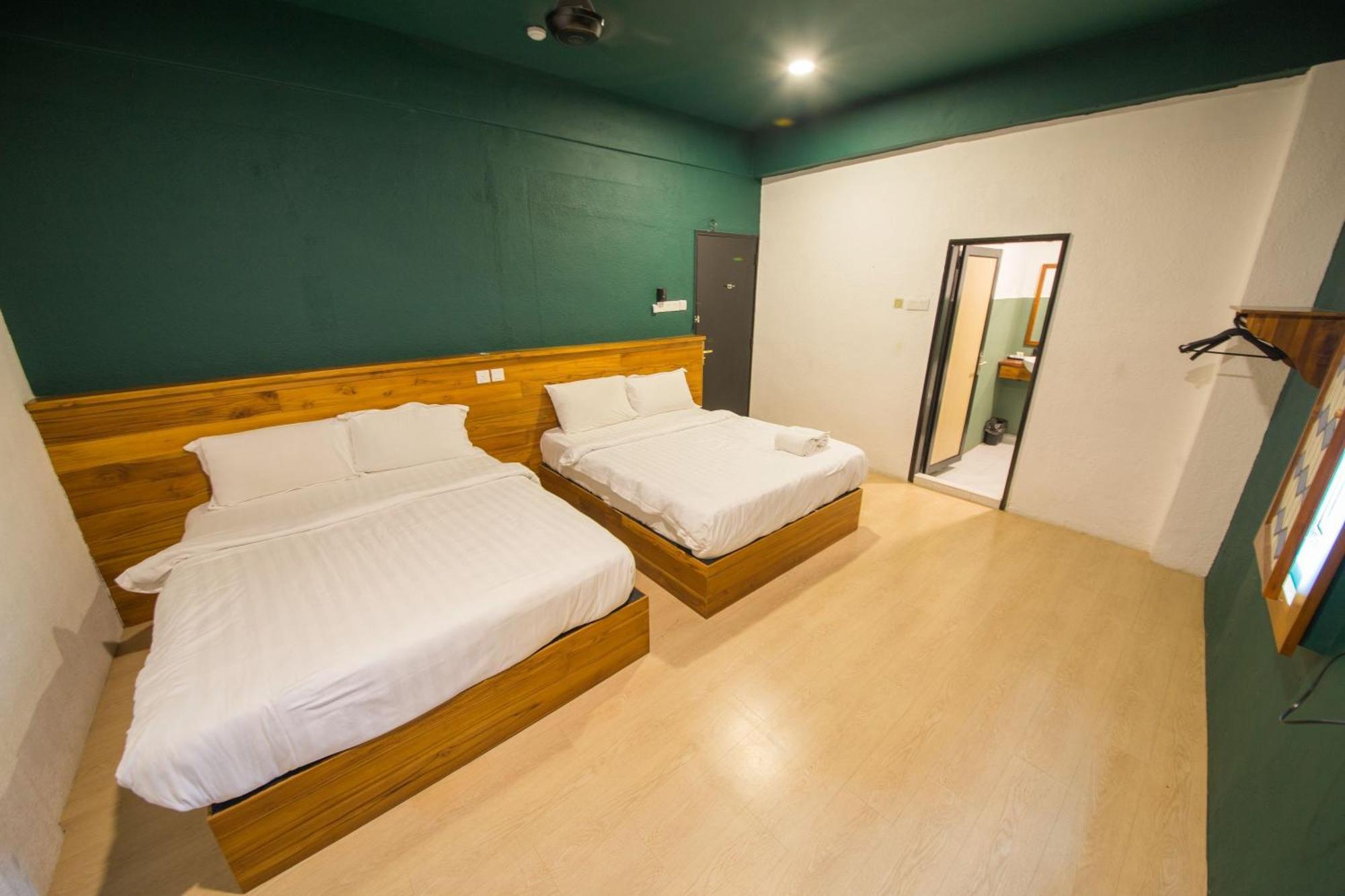 Room V Jalan Sultanah Near Bus Stop Batu Pahat Eksteriør billede