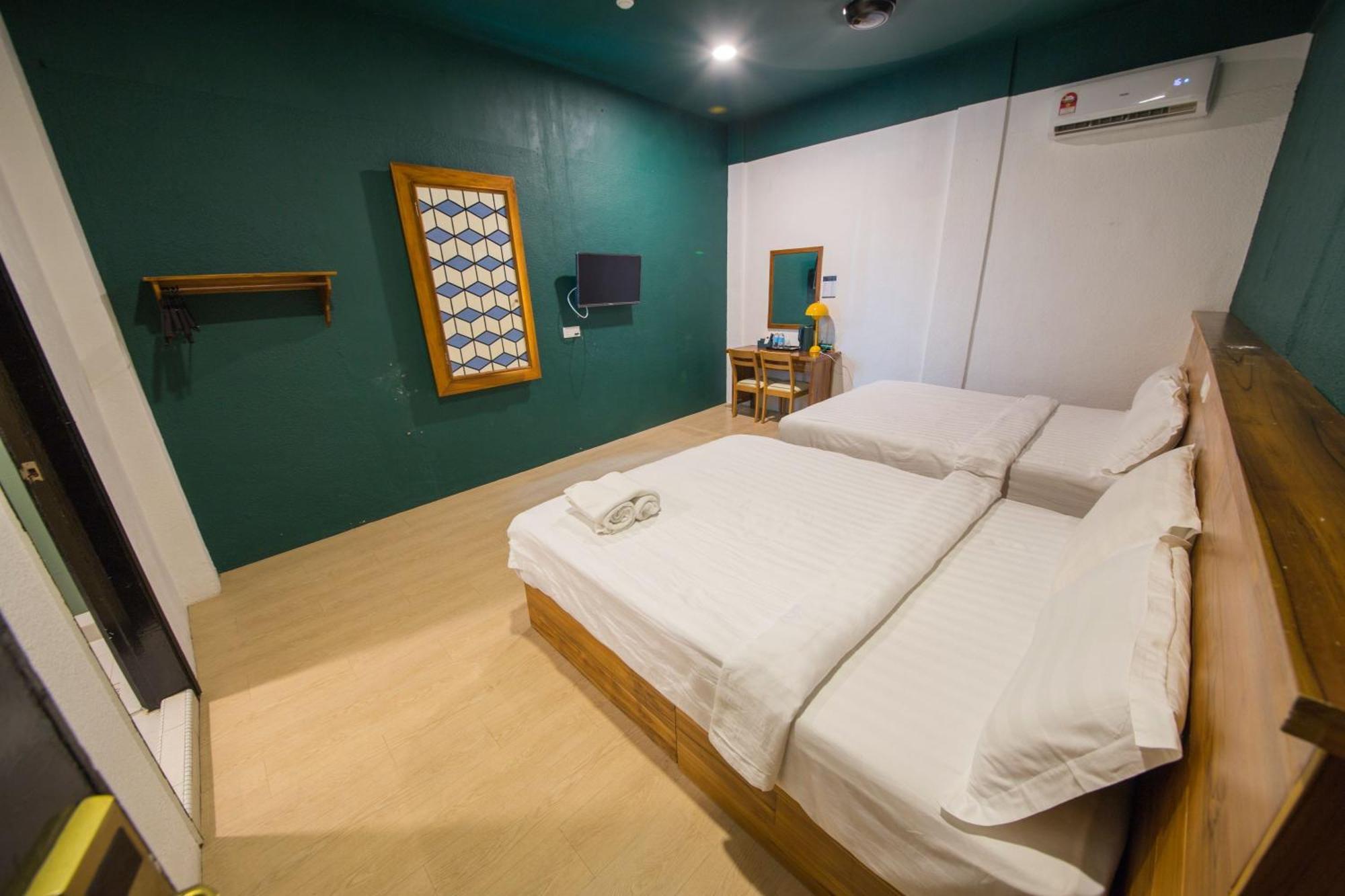 Room V Jalan Sultanah Near Bus Stop Batu Pahat Eksteriør billede